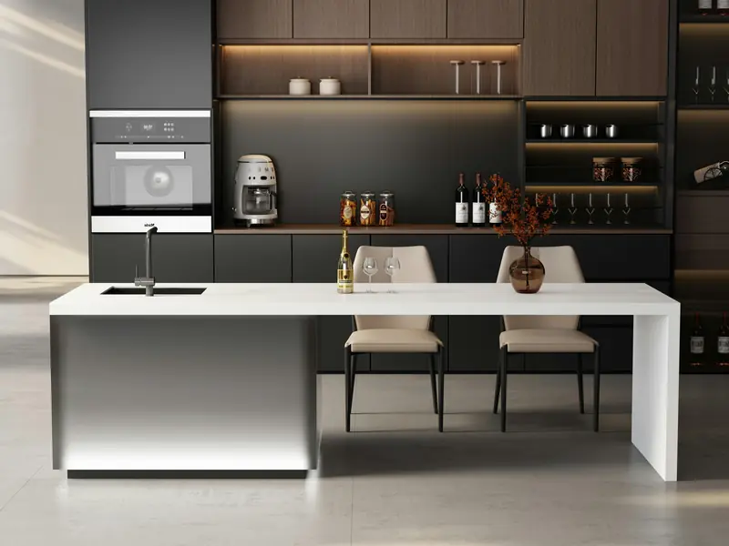 German Kitchen design by Kitchens Planet, Rajkot